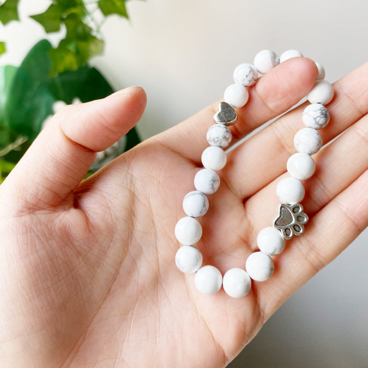 Bracelet with Natural Stones and Paw and Heart Charm – Handmade Design