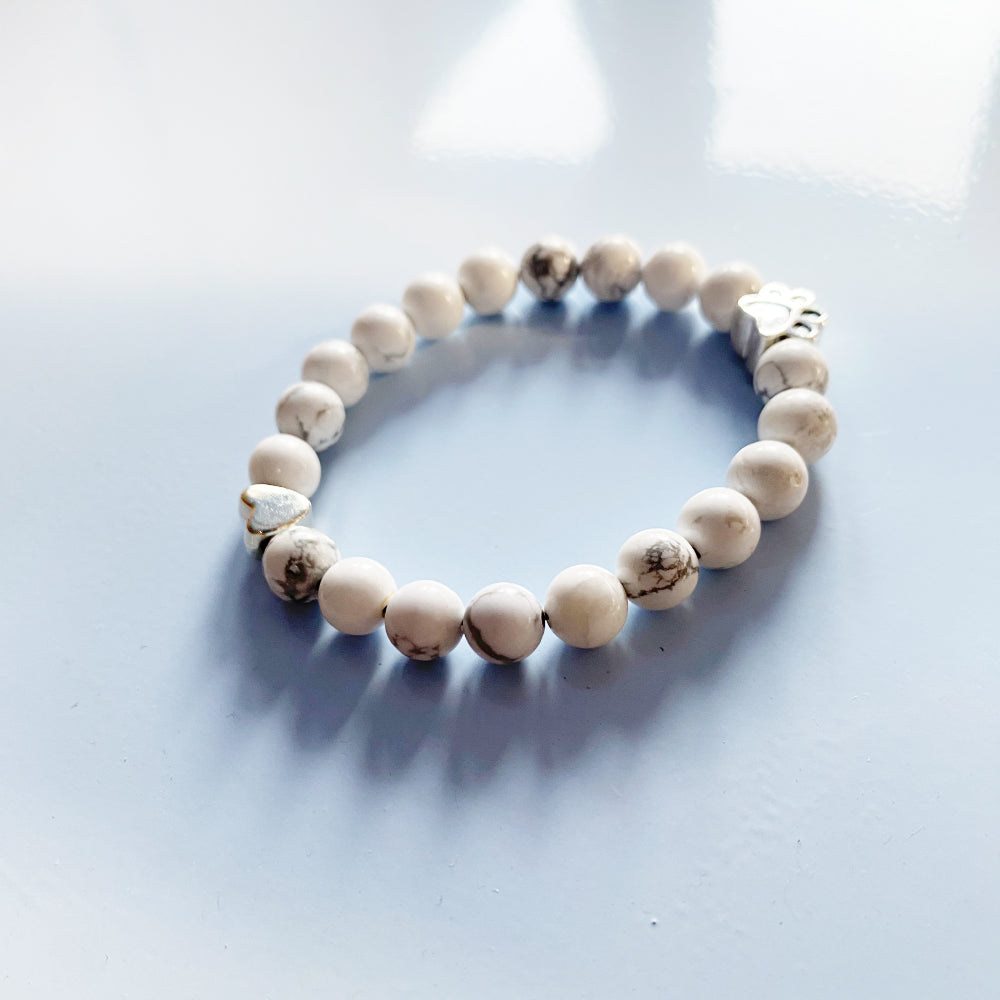Bracelet with Natural Stones and Paw and Heart Charm – Handmade Design