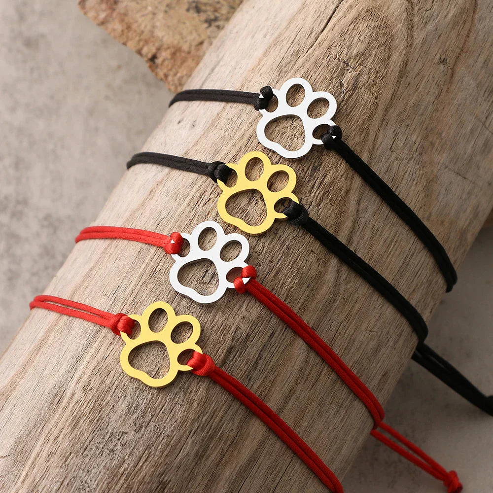 Bracelet with Cord and Paw Print – Adjustable Design in Black and Red