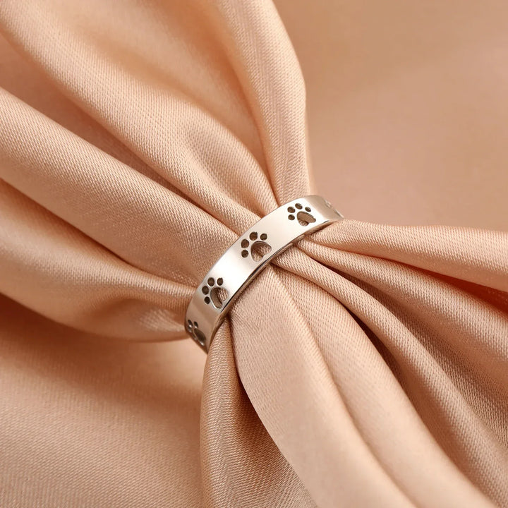 Golden Paw Print Ring – Stainless Steel