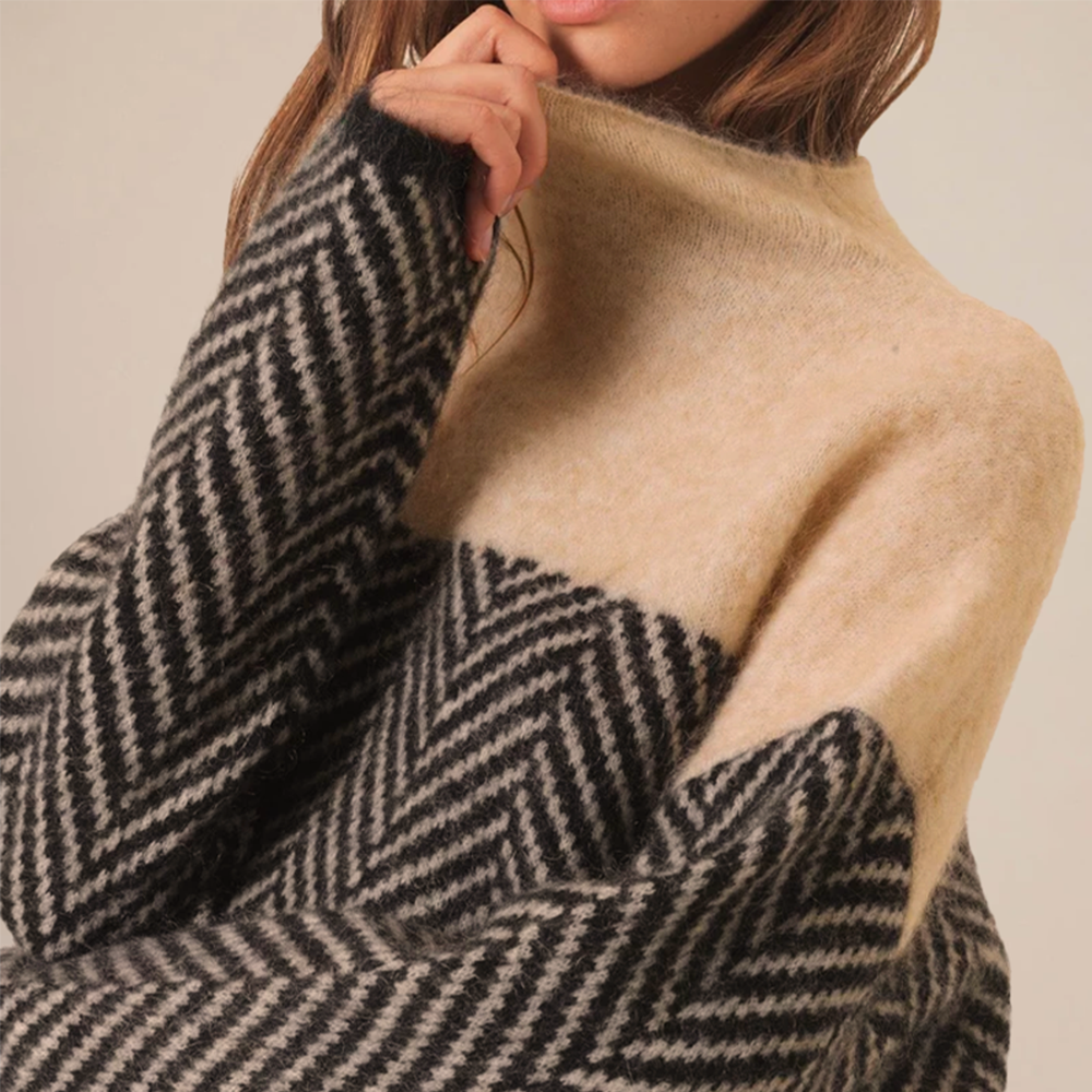 ADELIE | Premium Turtleneck made from exquisite knit