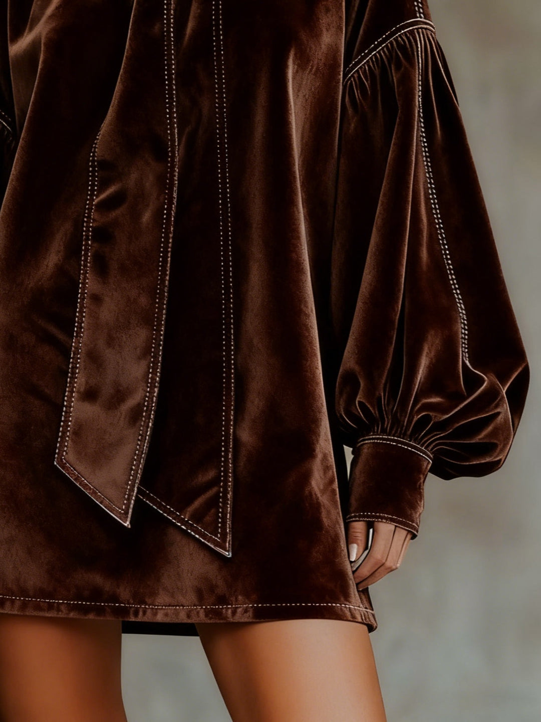 Lunori™ | Valentina – Mini Velvet Dress with Bow