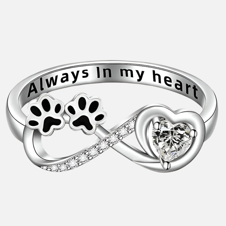 Paw-shaped zirconia ring with heart and infinity design